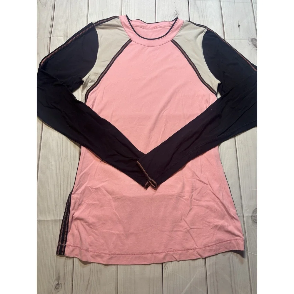 Lululemon Run: Layer Me Long Sleeve Athletic Long Sleeve Coral Size 4